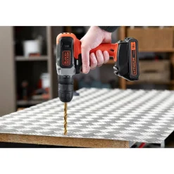 Black+Decker Accuboormachine Bcd001C2-Qw 18V (2 Accu'S)