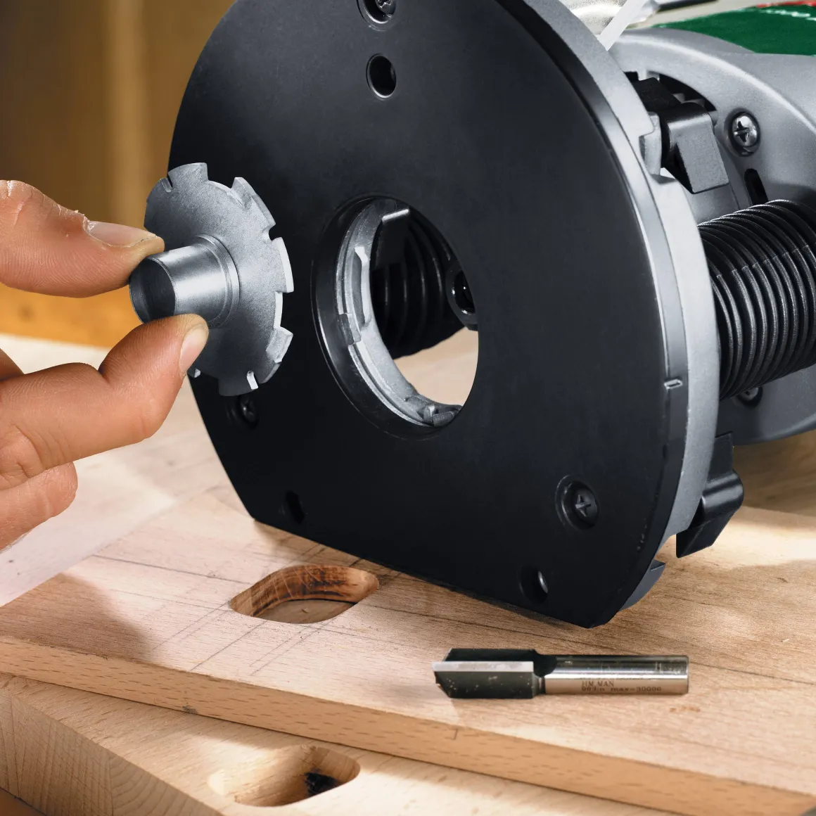 Bosch Bovenfrees Pof 1400 Ace