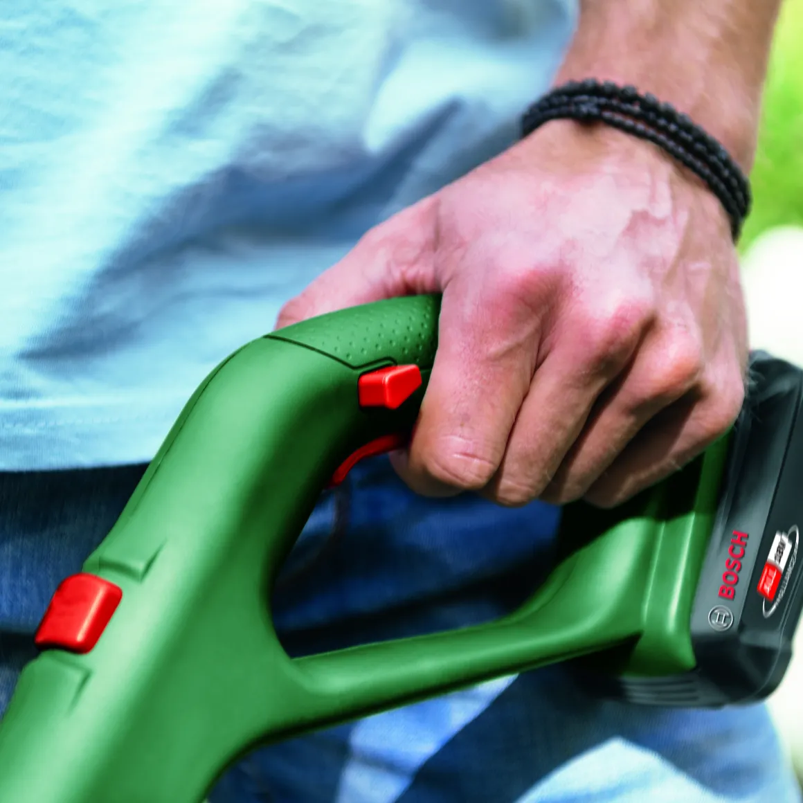 Bosch Grastrimmer Easygrasscut 18V-26 18V 2,5Ah Li-Ion + Lader