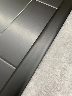 3M Universele Drempel Geborsteld Aluminium Zwart 37Mm/83Cm
