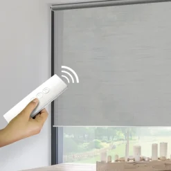 Madeco Grey Gemotoriseerd Lichtdoorlatend Rolgordijn E-Roll Grijs 120X250Cm