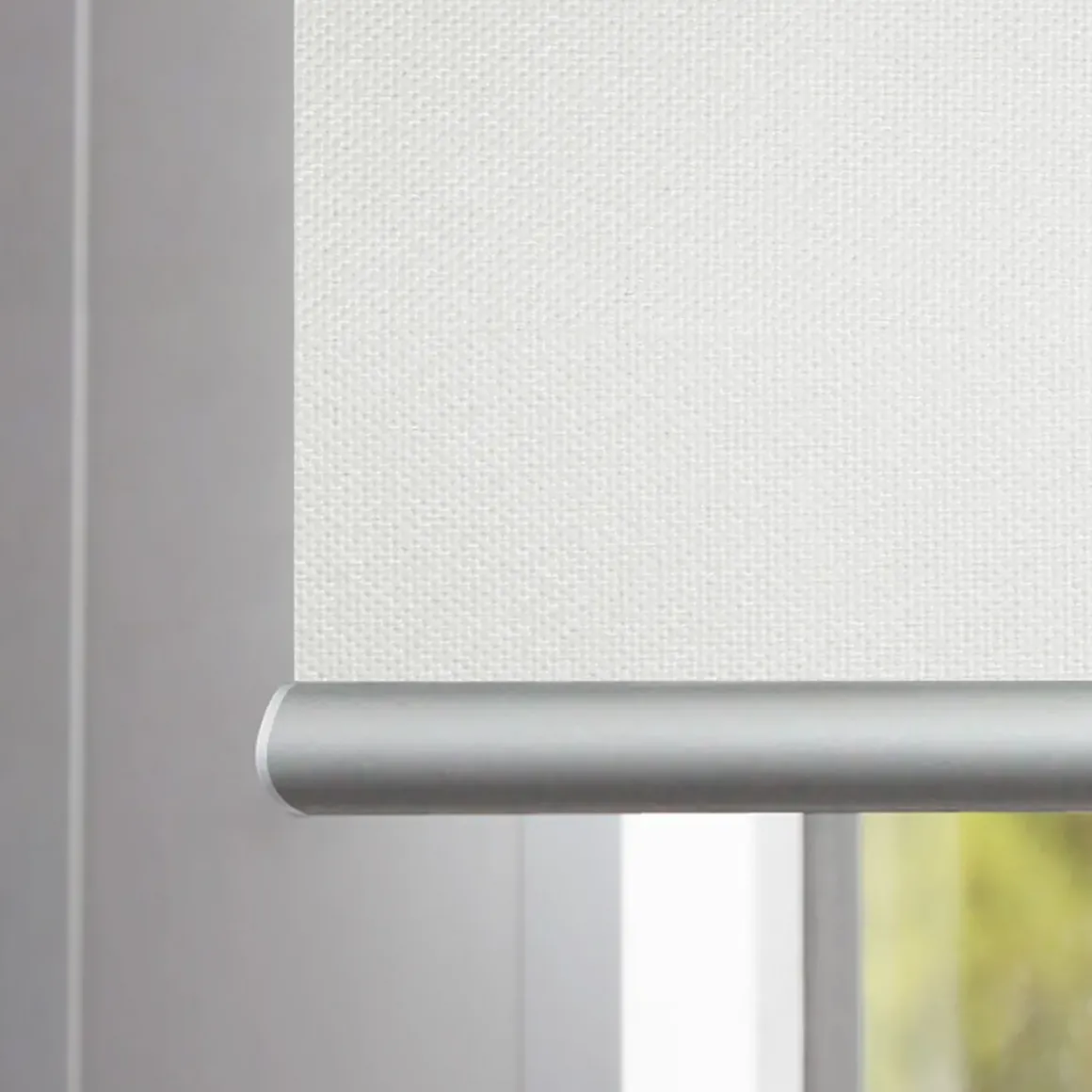 Madeco White Gemotoriseerd Verduisteringsrolgordijn E-Roll Wit Effen 180X250Cm