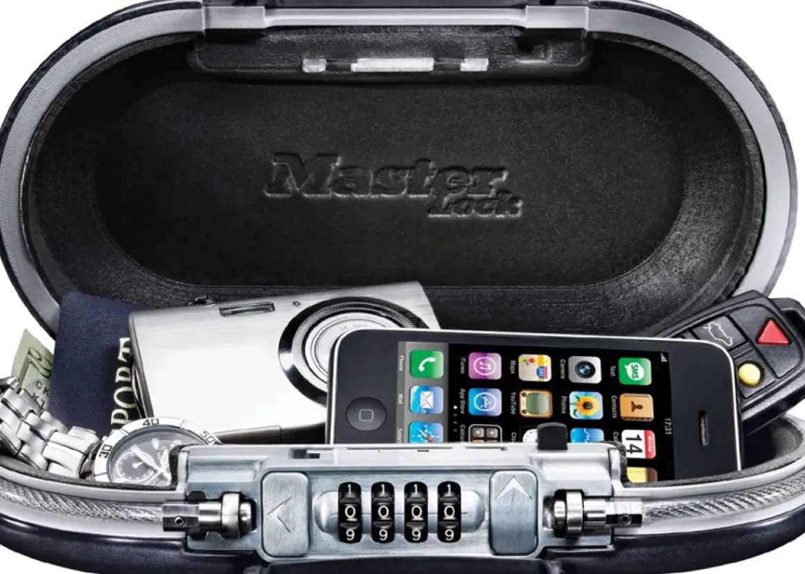 Master Lock Mobiele Kluis Safe Space Met Combinatieslot En Kabel