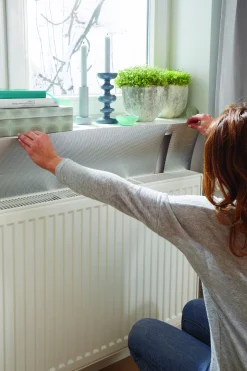 Tesa Radiatorfolie Thermo Cover - Kunststof - Rd Waarde 2,5M² K/W - 1Mm - 70X100Cm - 0,7M²