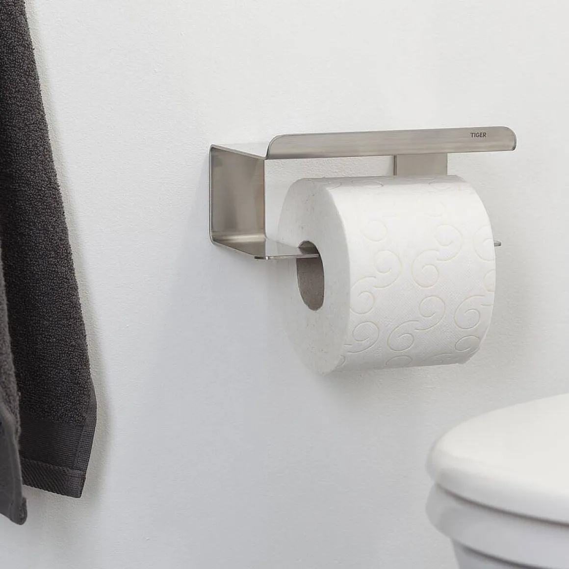 Tiger Toiletrolhouder Colar Met Planchet Rvs Geborsteld