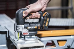 Worx Decoupeerzaag Op Accu Wx543 20V (1 Accu)